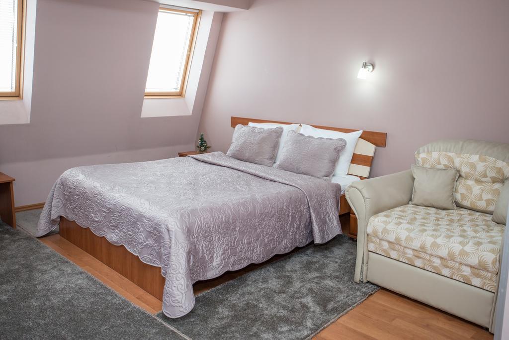 Sin-Kom Hotel Garni Pirot Camera foto